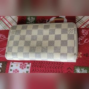 COPY - Louis Vuitton Damier Azur Long Zip Around Organizer Wallet W/O chain